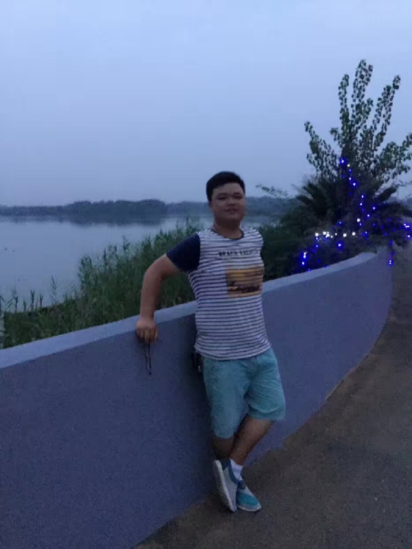 RLC的第一张照片--益阳残疾人相亲网