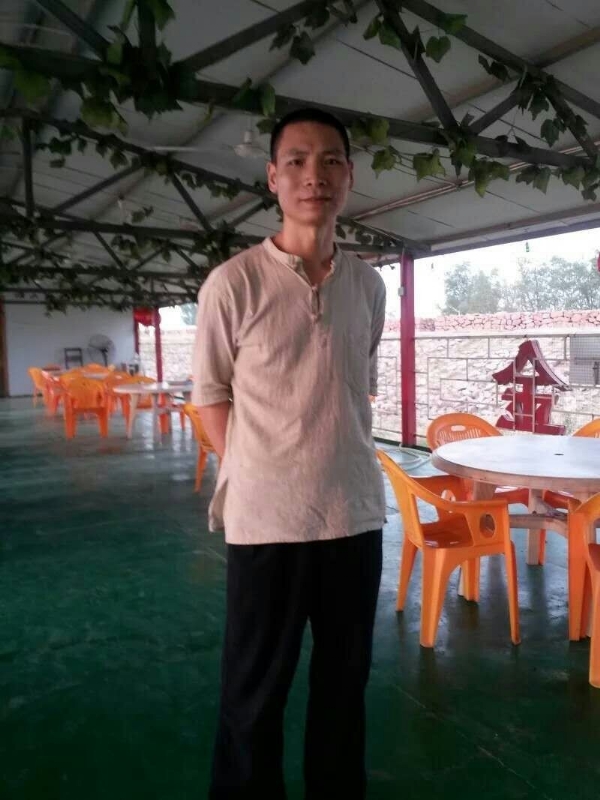 周哥的第三张照片--益阳残疾人相亲网